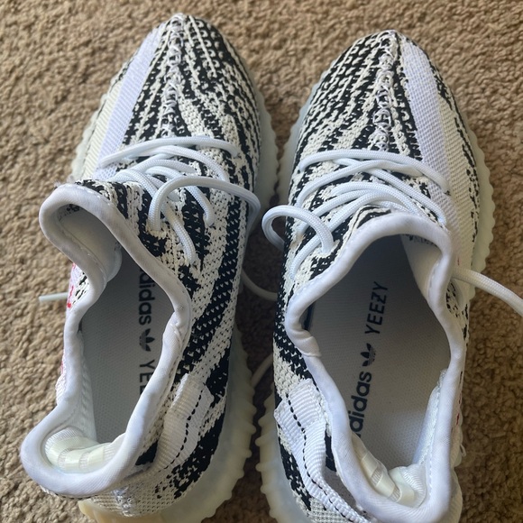 Yeezy Boost 350 V2 'Zebra size 5 - Picture 4 of 6